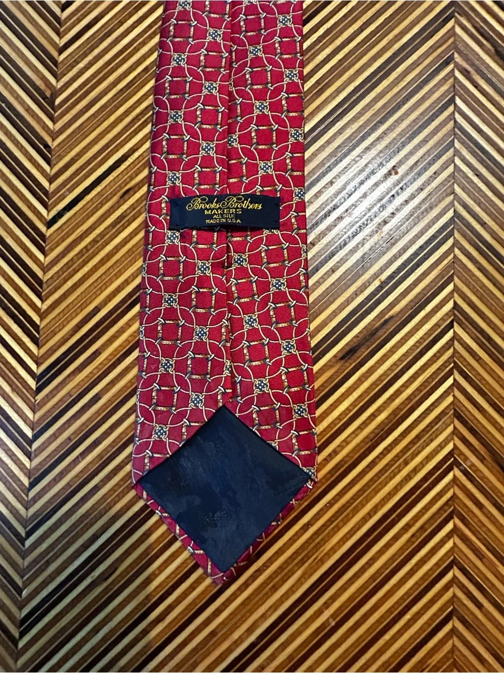 Brooks Brothers Red Silk Tie with Gold and Navy Chain Motif
